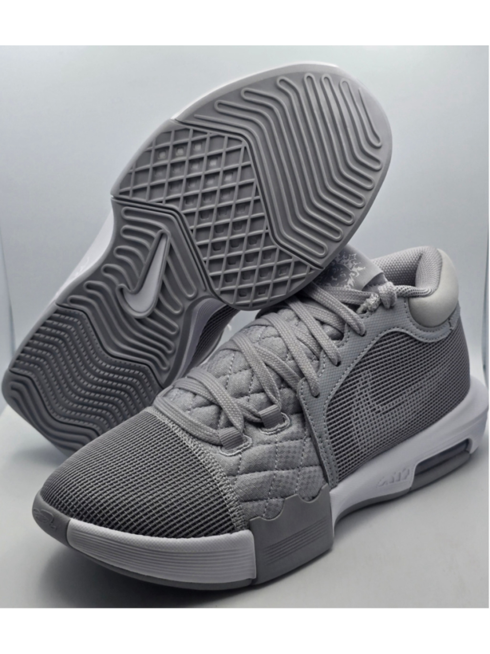 Men's Nike LeBron Witness VIII TB Athletic Shoes in Grey and White Men's 7 - Picture 5 of 10